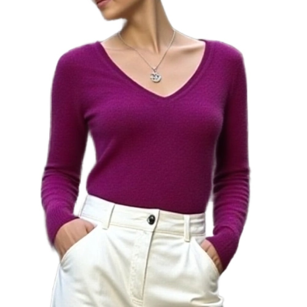 Lord & Taylor Cashmere Elevated Basic V-Neck Sweater in Vibrant Purple Size M